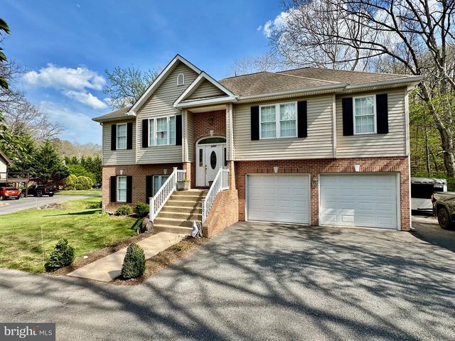 1201 LAKEVIEW DR, Cross Junction, VA 22625