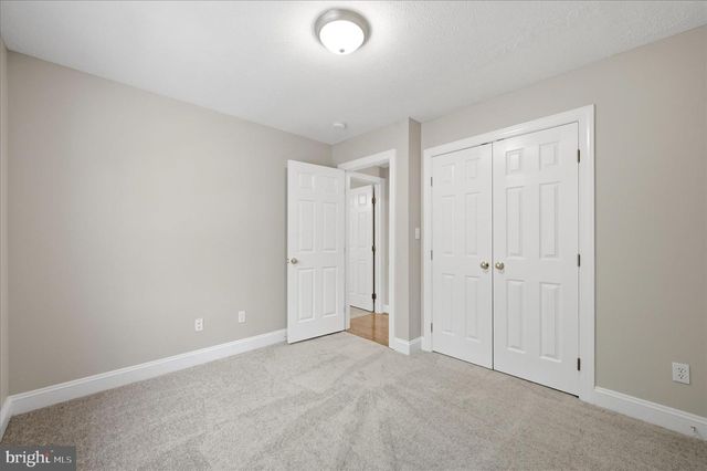 1201 LAKEVIEW DR, Cross Junction, VA 22625