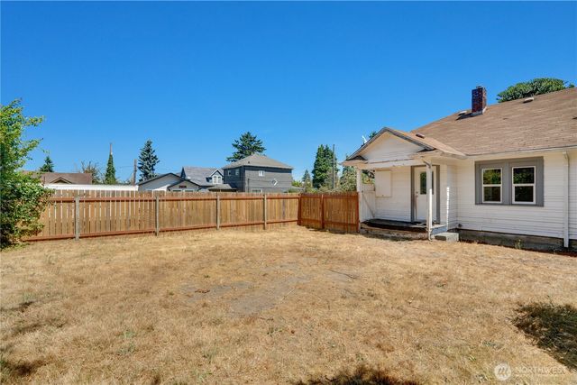 1102 S Anderson Street, Tacoma, WA 98405