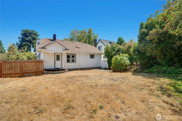 1102 S Anderson Street, Tacoma, WA 98405