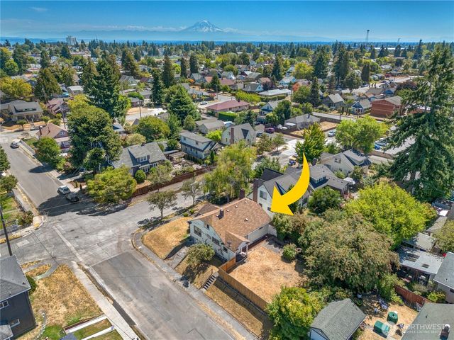 1102 S Anderson Street, Tacoma, WA 98405