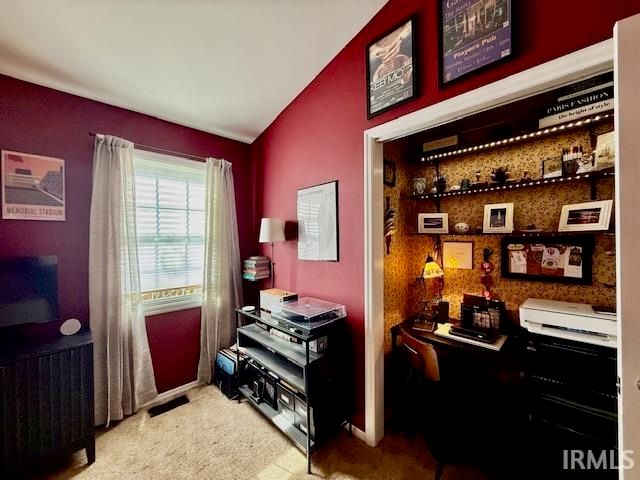 3829 S Laurel Court, Bloomington, IN 47401