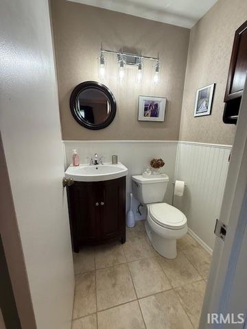 3829 S Laurel Court, Bloomington, IN 47401