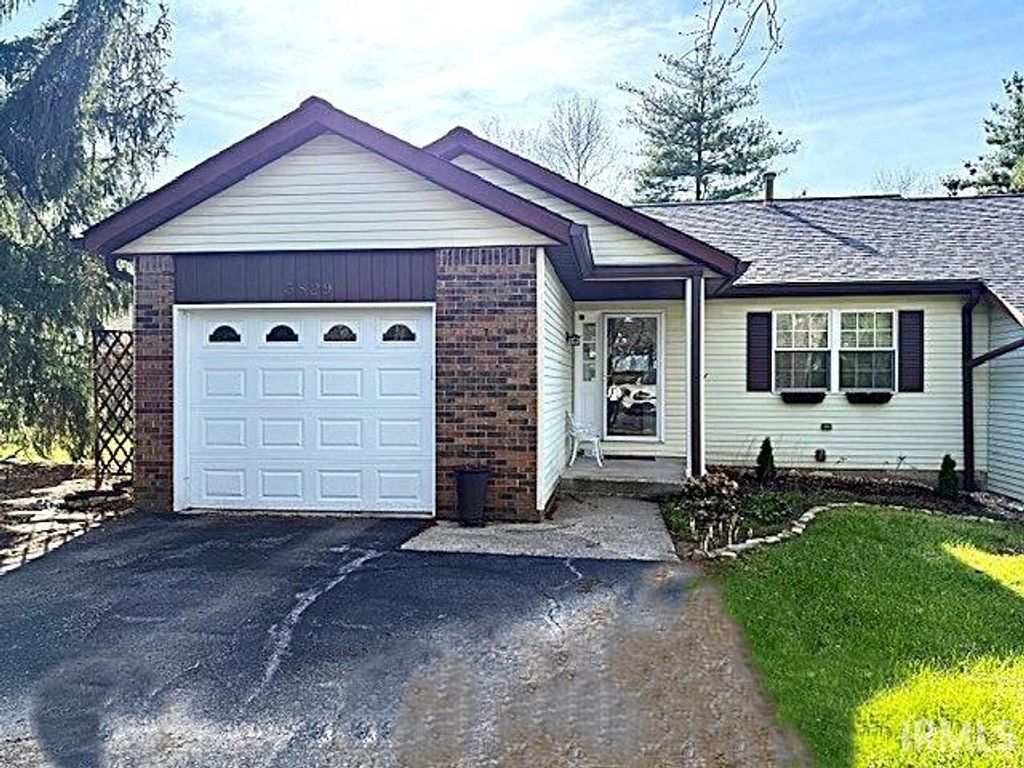 3829 S Laurel Court, Bloomington, IN 47401