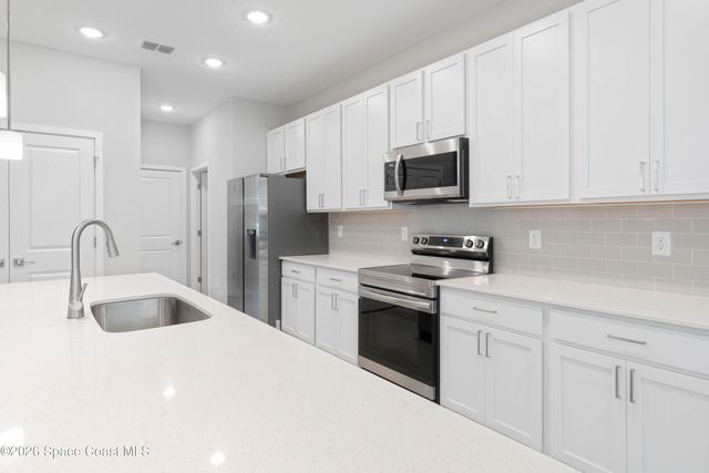229 Fitchburg Street SW, Palm Bay, FL 32908
