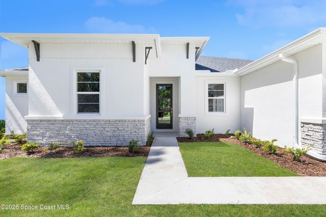 229 Fitchburg Street SW, Palm Bay, FL 32908