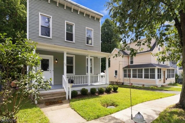 13 Malcolm St, Morristown Town, NJ 07960