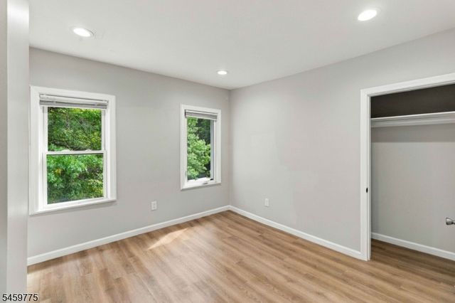 13 Malcolm St, Morristown Town, NJ 07960
