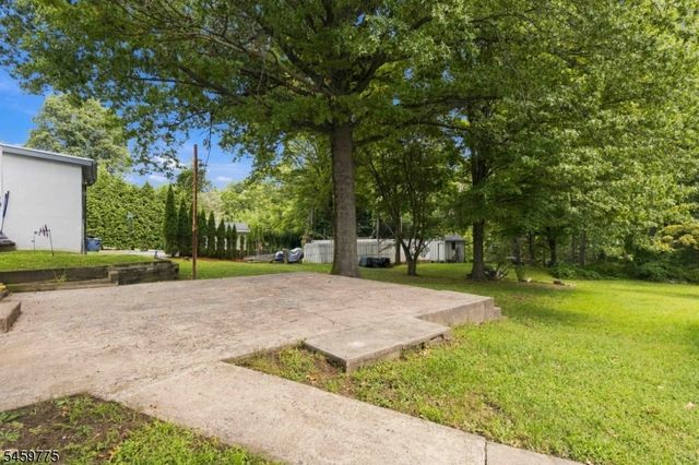13 Malcolm St, Morristown Town, NJ 07960