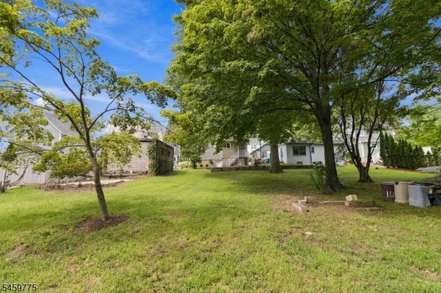 13 Malcolm St, Morristown Town, NJ 07960