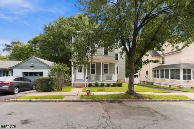 13 Malcolm St, Morristown Town, NJ 07960