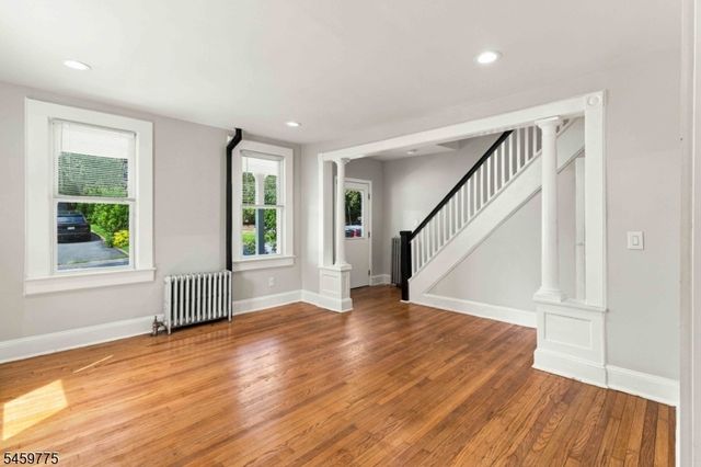13 Malcolm St, Morristown Town, NJ 07960