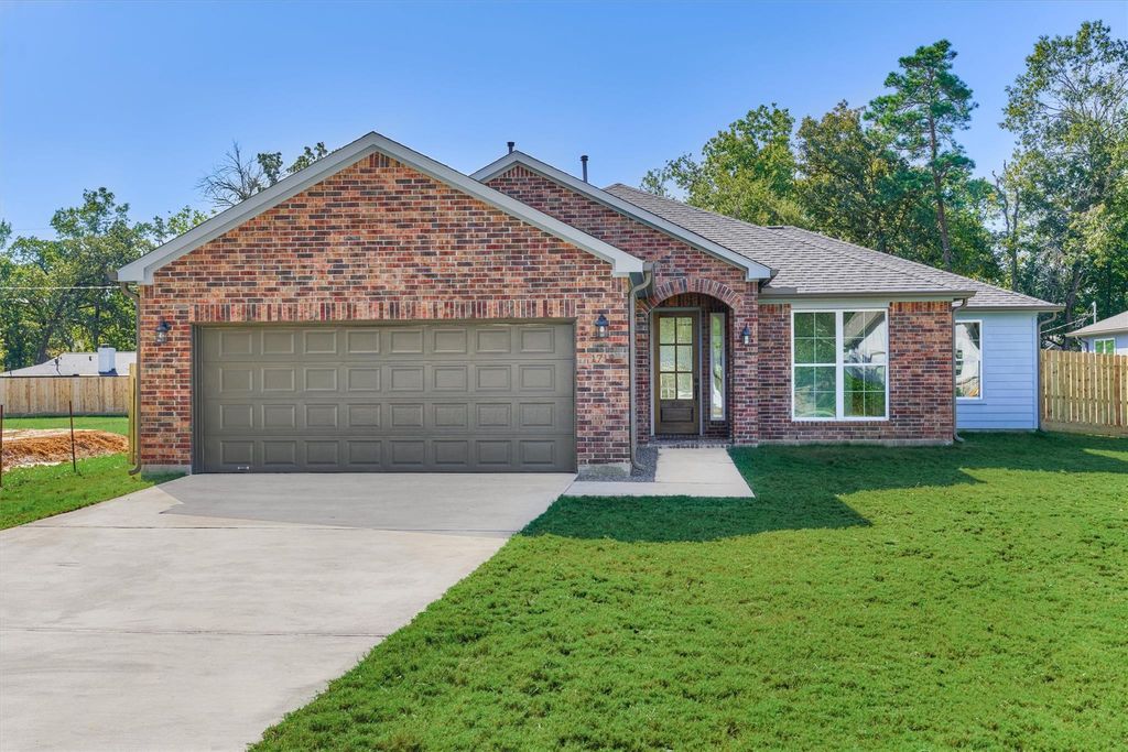 1718 Eastvale Drive, Spring, TX 77386