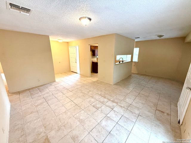 7042 Oldham, San Antonio, TX 78239