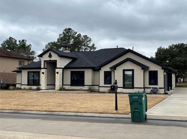 10888 Dauphine Street, Willis, TX 77318