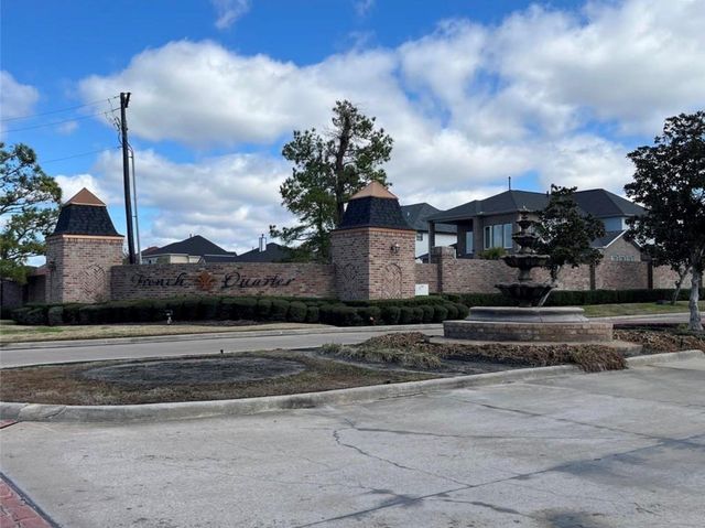 10888 Dauphine Street, Willis, TX 77318