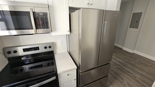 1142 SW 4th Street 9, Miami, FL 33130