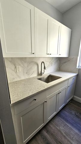 1142 SW 4th Street 9, Miami, FL 33130