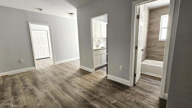 1142 SW 4th Street 9, Miami, FL 33130