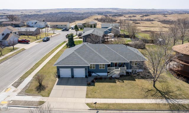 1003 Lohstreter Road, Mandan, ND 58554 property photo