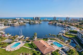 100 Pelican Pointe Drive 101, Delray Beach, FL 33483