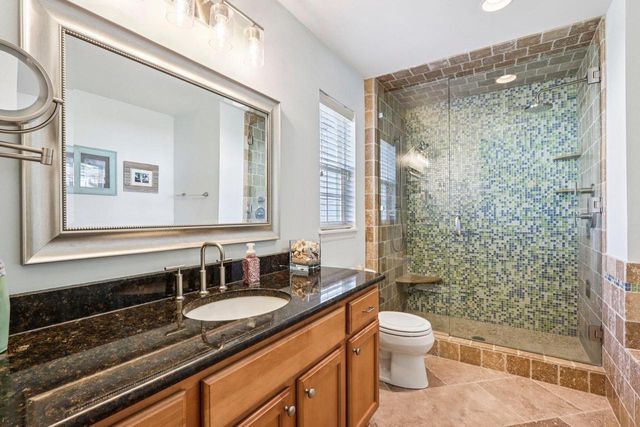 1936 Foxcroft LANE, Waukesha, WI 53189