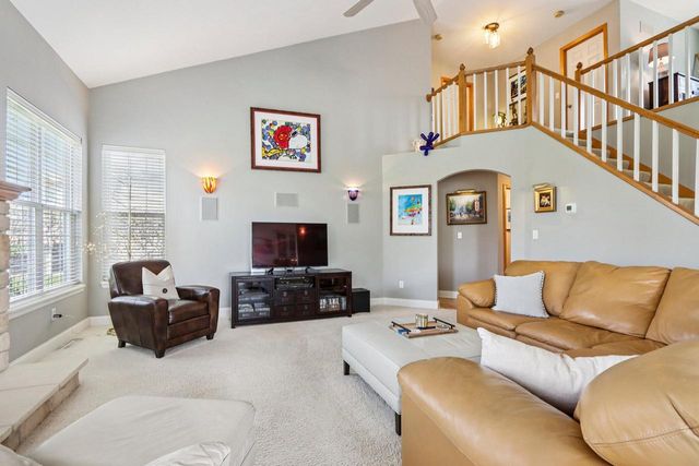 1936 Foxcroft LANE, Waukesha, WI 53189