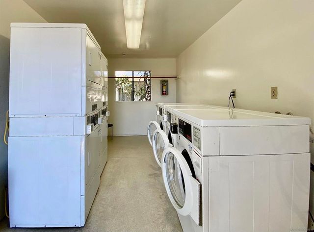 8965 Switzer Dr 4, Spring Valley, CA 91977