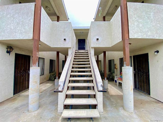 8965 Switzer Dr 4, Spring Valley, CA 91977