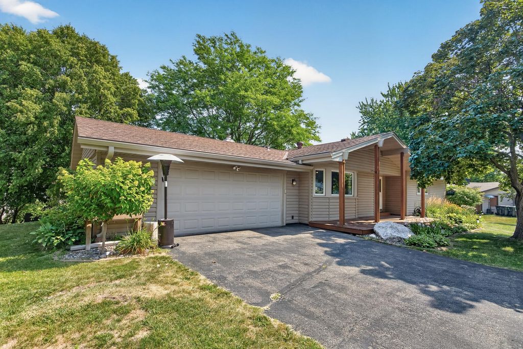 12912 18th Avenue S, Burnsville, MN 55337 — photo 2