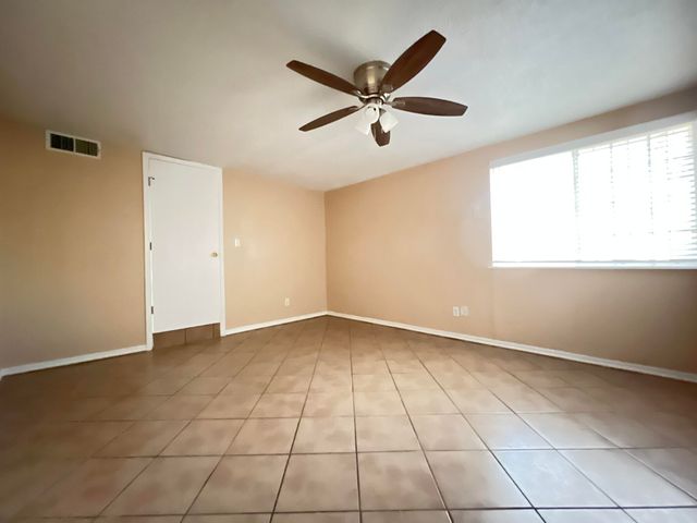 2713 Fir Street B, El Paso, TX 79925