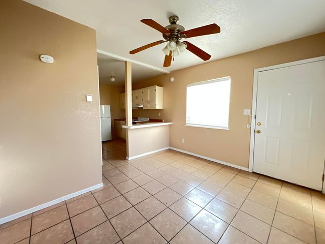 2713 Fir Street B, El Paso, TX 79925