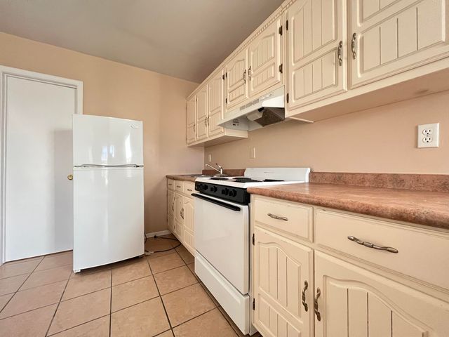 2713 Fir Street B, El Paso, TX 79925