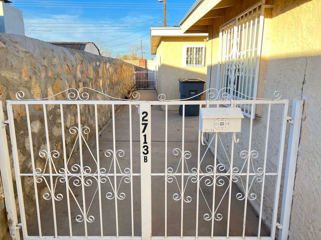 2713 Fir Street B, El Paso, TX 79925