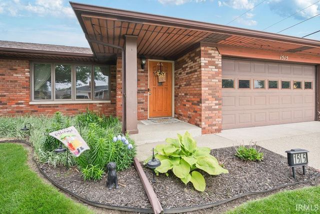 1515 PONTIAC Drive, Kokomo, IN 46902