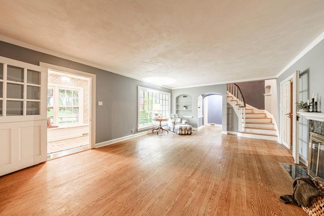 1000 Lone Tree ROAD, Elm Grove, WI 53122