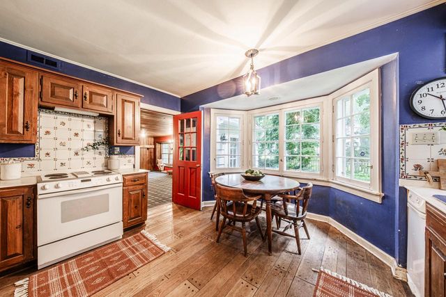 1000 Lone Tree ROAD, Elm Grove, WI 53122