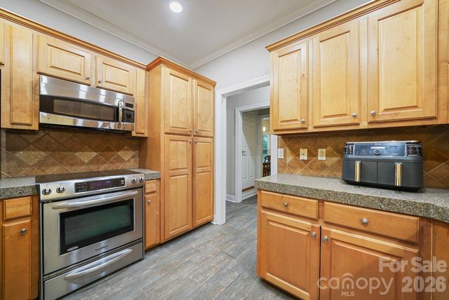 4437 Shannamara Drive, Matthews, NC 28104