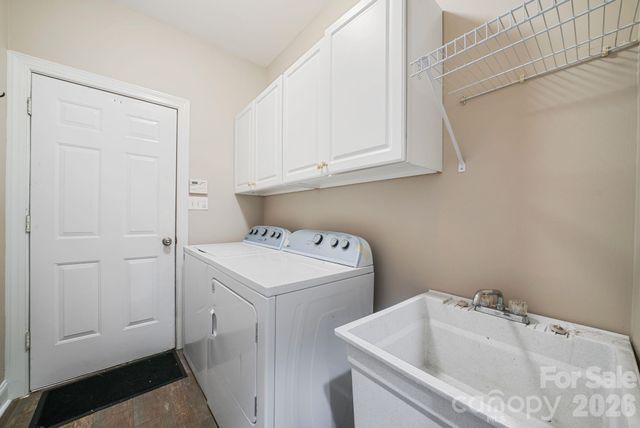 4437 Shannamara Drive, Matthews, NC 28104