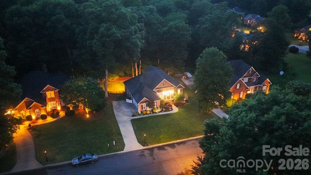 4437 Shannamara Drive, Matthews, NC 28104