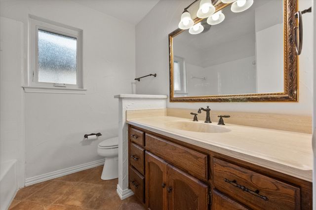 1106 Almond Drive, Mansfield, TX 76063