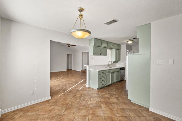 1106 Almond Drive, Mansfield, TX 76063