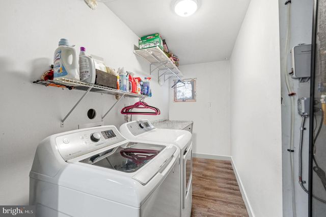 422 CHAPEL AVE E, Cherry Hill, NJ 08034