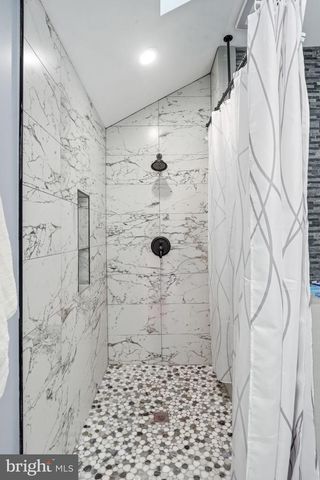 422 CHAPEL AVE E, Cherry Hill, NJ 08034