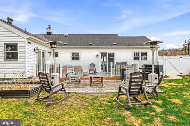 422 CHAPEL AVE E, Cherry Hill, NJ 08034