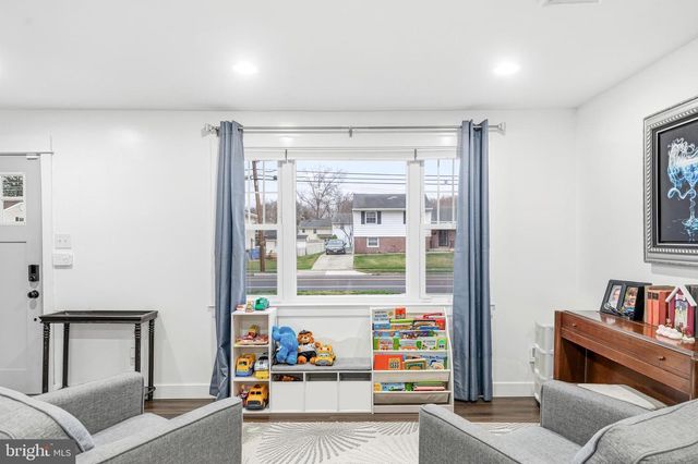 422 CHAPEL AVE E, Cherry Hill, NJ 08034