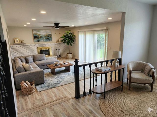 100 Yellowood Place, Pittsburg, CA 94565