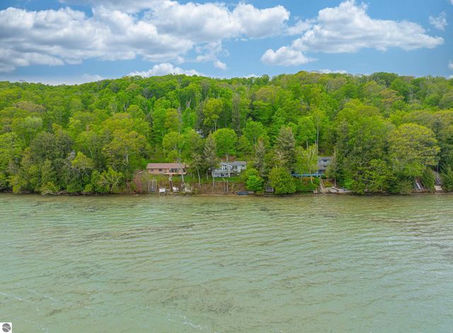 6514 Beech Tree Road, Glen Arbor, MI 49636