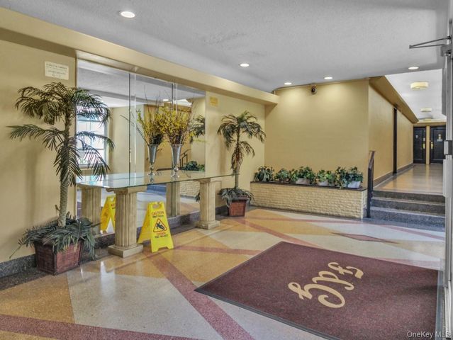 118-60 Metropolitan Avenue 1A, Kew Gardens, NY 11415