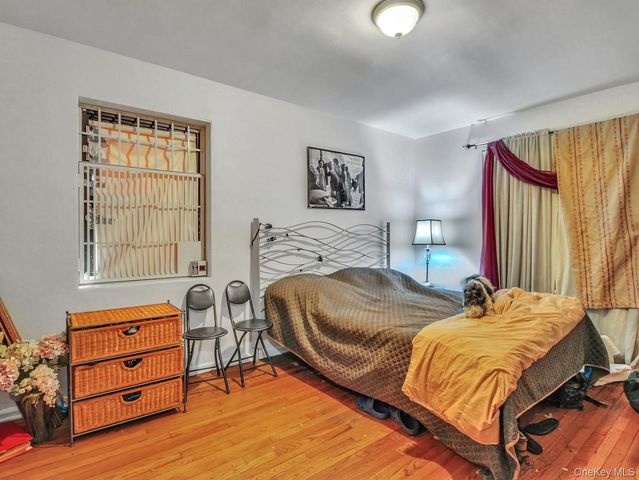 118-60 Metropolitan Avenue 1A, Kew Gardens, NY 11415